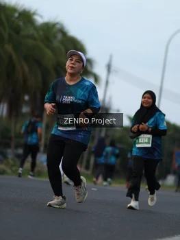 Runner Photo 4385721