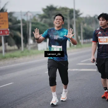 Runner Photo 4385725