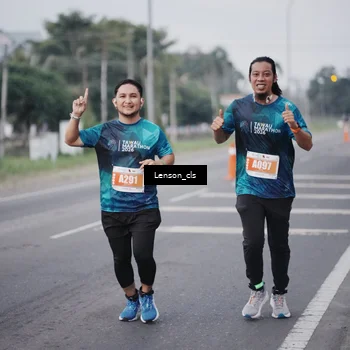 Runner Photo 4385753