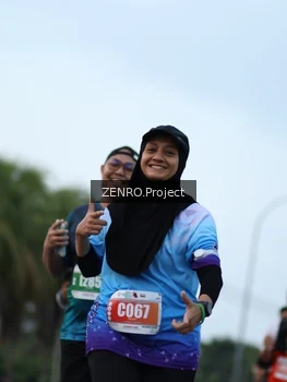 Runner Photo 4385757
