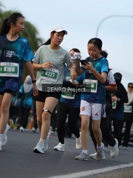 Runner Photo 4385767