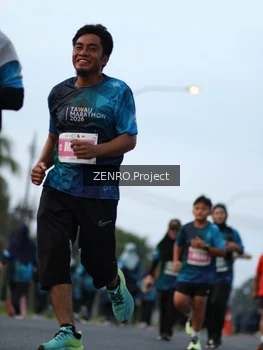 Runner Photo 4385772