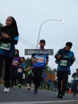 Runner Photo 4385781