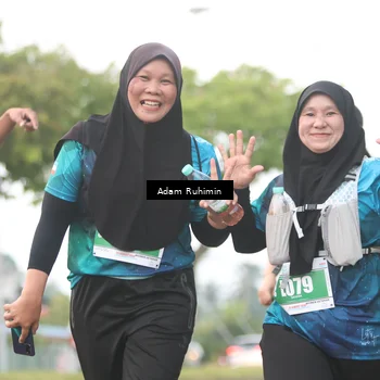 Runner Photo 4385835