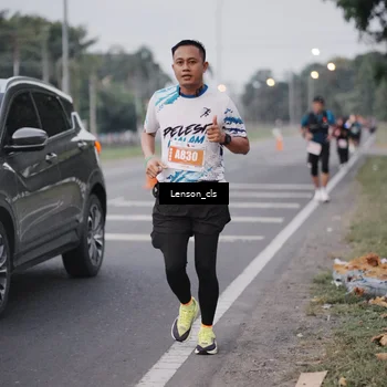 Runner Photo 4385837