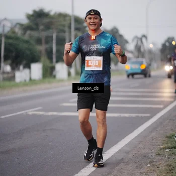 Runner Photo 4385854