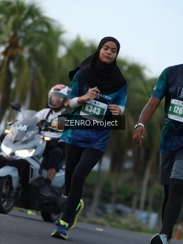 Runner Photo 4385874