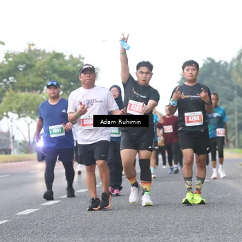 Runner Photo 4385875