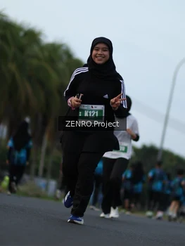 Runner Photo 4385893