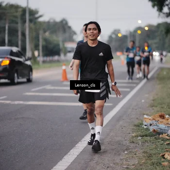 Runner Photo 4385895