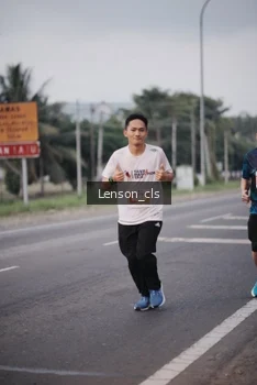 Runner Photo 4385915