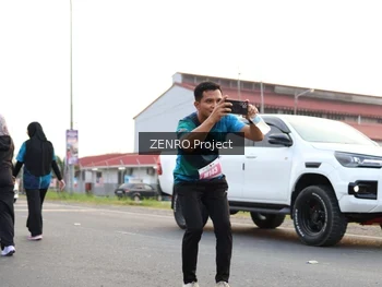 Runner Photo 4385923