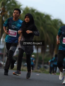 Runner Photo 4385962