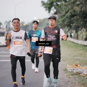 Runner Photo 4386002
