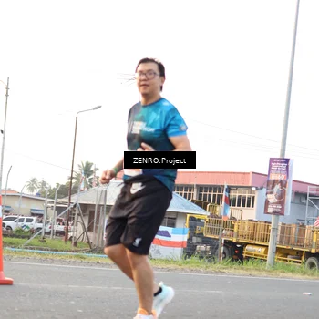 Runner Photo 4386003