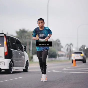 Runner Photo 4386017