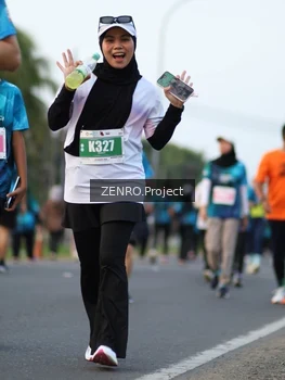 Runner Photo 4386022