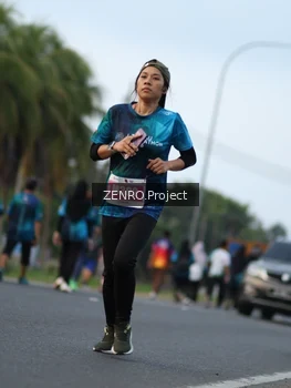 Runner Photo 4386041