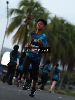 Runner Photo 4386043