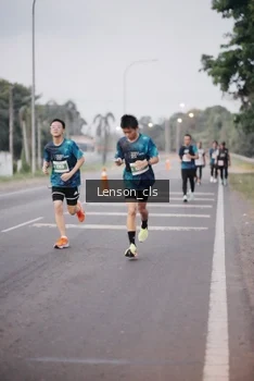 Runner Photo 4386047