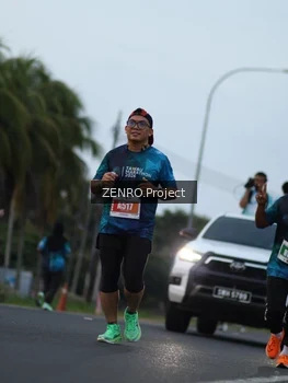 Runner Photo 4386048