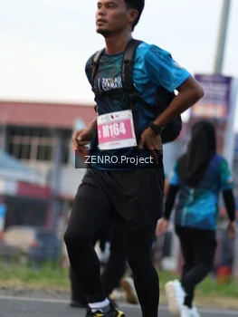 Runner Photo 4386068