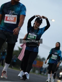 Runner Photo 4386091