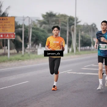 Runner Photo 4386099