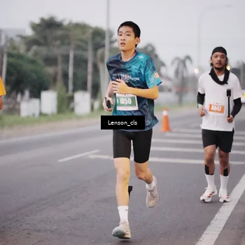 Runner Photo 4386107