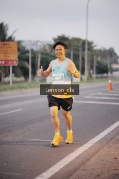 Runner Photo 4386114