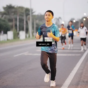 Runner Photo 4386118