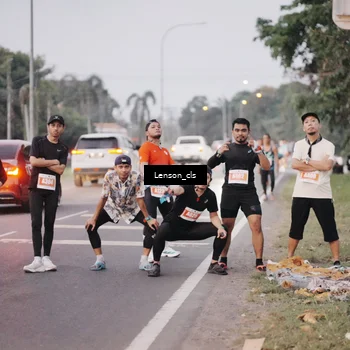 Runner Photo 4386136