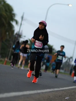 Runner Photo 4386152