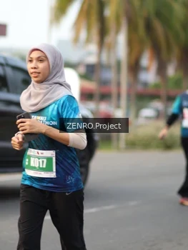 Runner Photo 4386174