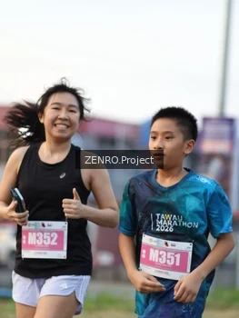 Runner Photo 4386184