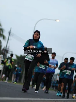Runner Photo 4386230