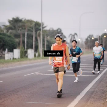 Runner Photo 4386262