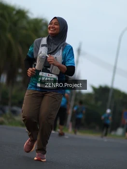 Runner Photo 4386275