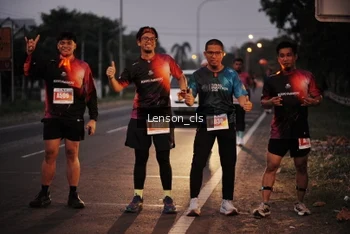 Runner Photo 4386306