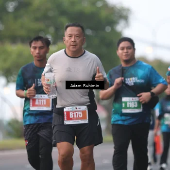 Runner Photo 4386334