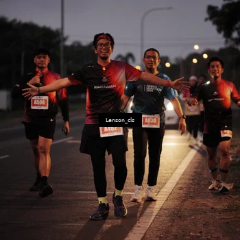 Runner Photo 4386340