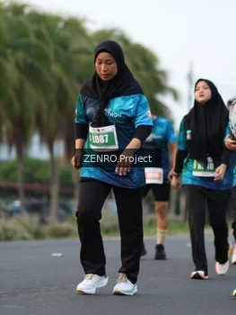 Runner Photo 4386345