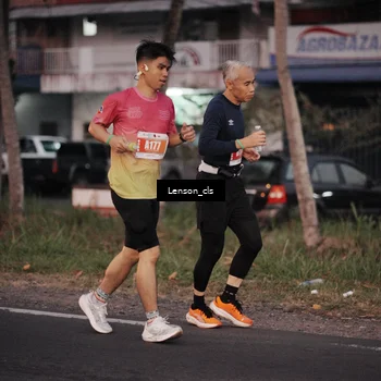 Runner Photo 4386355