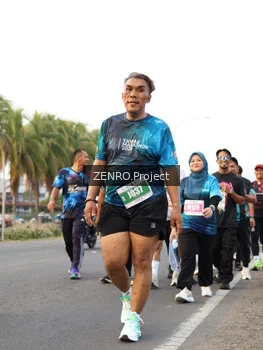 Runner Photo 4386357