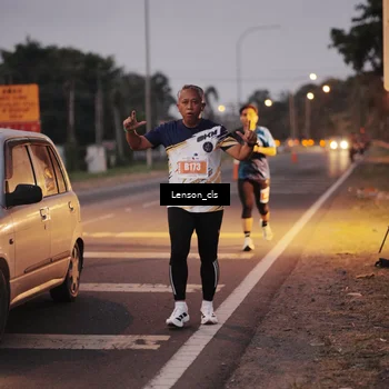 Runner Photo 4386366