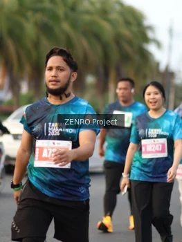 Runner Photo 4386376