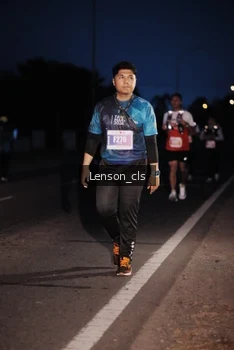 Runner Photo 4386400