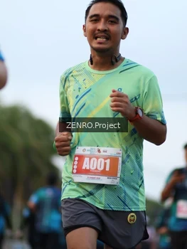 Runner Photo 4386410