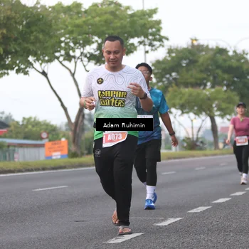 Runner Photo 4386437