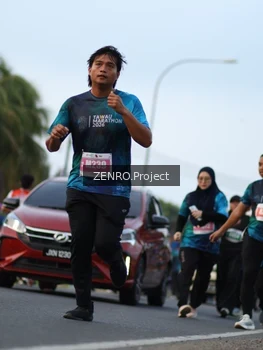 Runner Photo 4386552